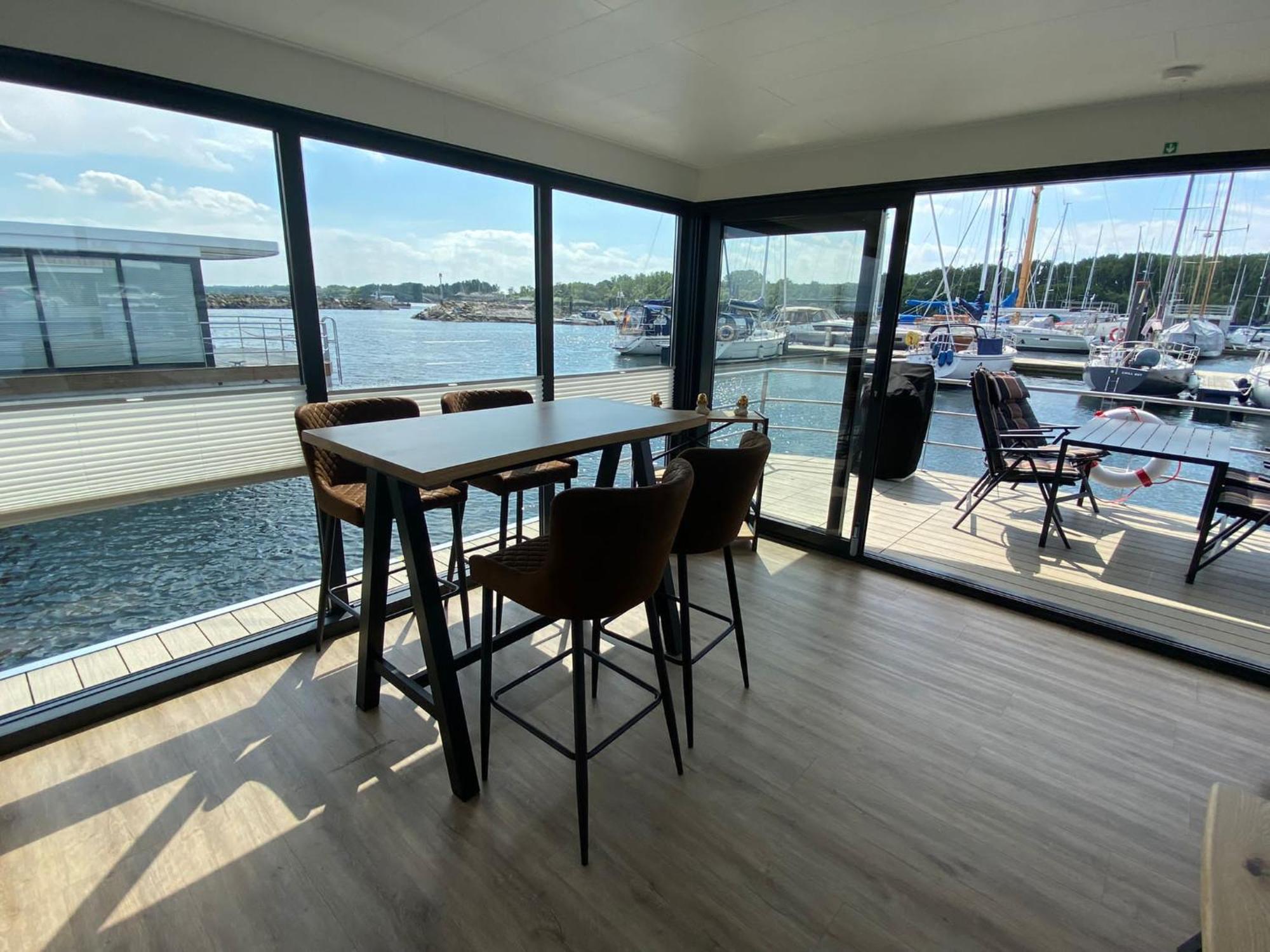 Urlaub Auf Dem Wasser Mit Einmaligen Ausblick - Well Hausboote Boltenhagen 10 Exterior photo